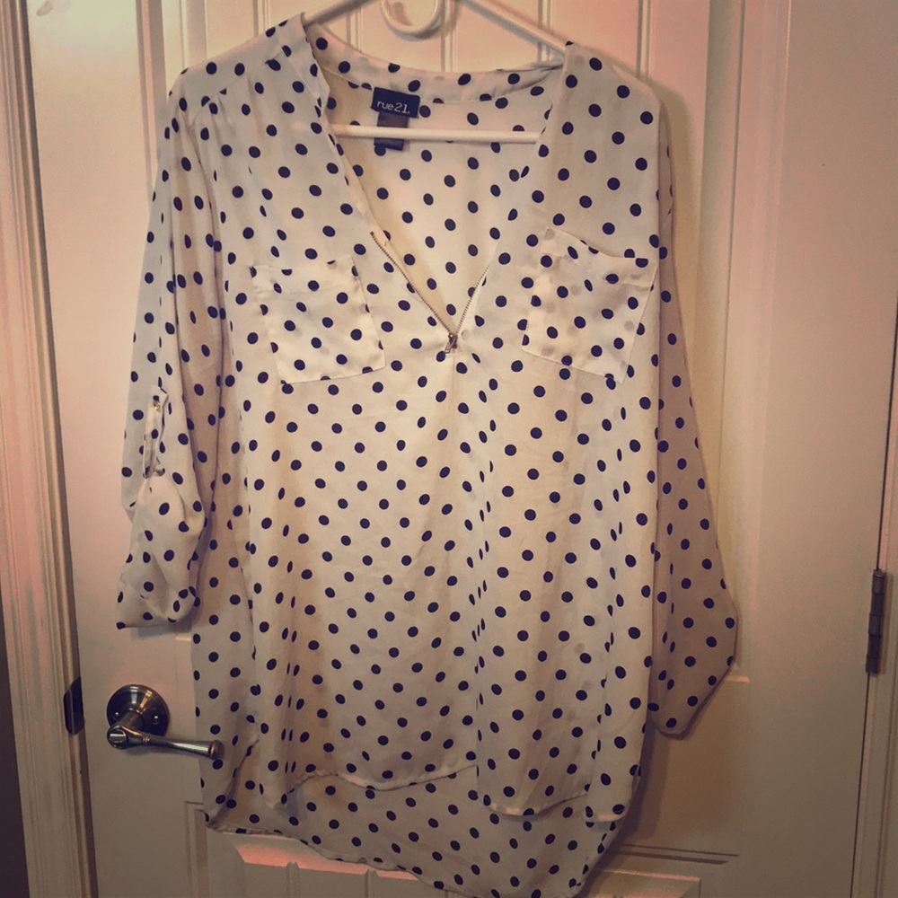Large rue 21 polka dot blouse